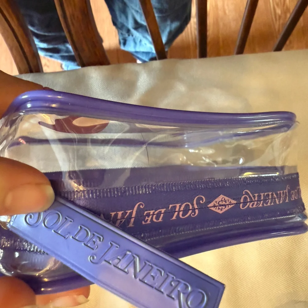 ❤️ 3/$25 Sol De Janiero Clear Cosmetics Bag